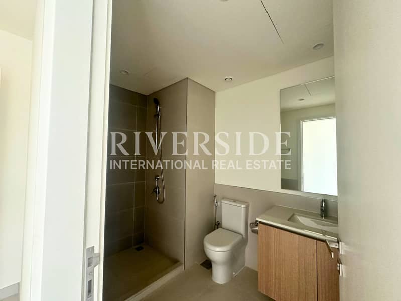 Single Row | Park backing | Vacant - Image 7