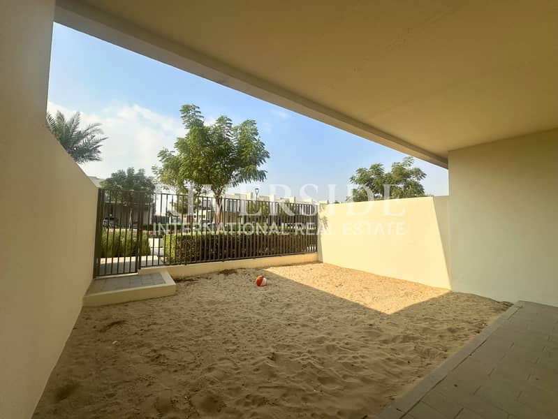 Single Row | Park backing | Vacant - Image 12