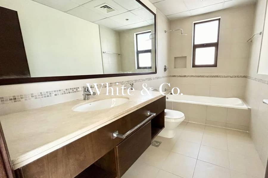 4 Beds | Desirable Position |Close to Pool - Image 12