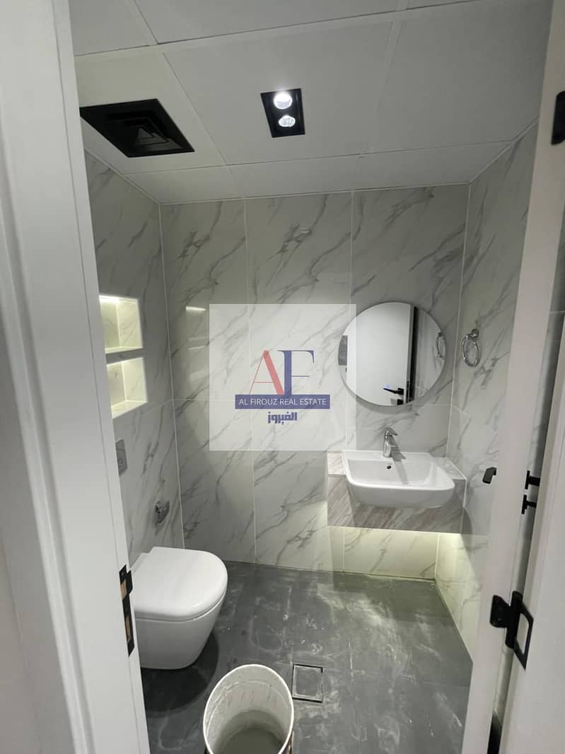 Elegant 1 BR | Fully Renovated | Prime Location - Image 9