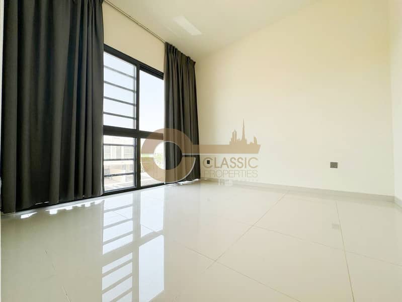 Spacious 3BR | Closed Kitchen | R2M Layout - Image 12