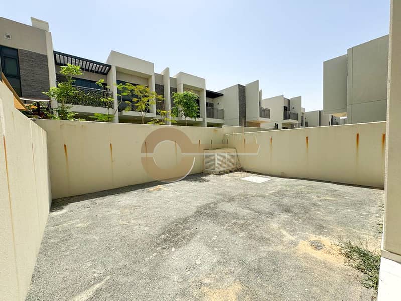 Spacious 3BR | Closed Kitchen | R2M Layout - Image 14