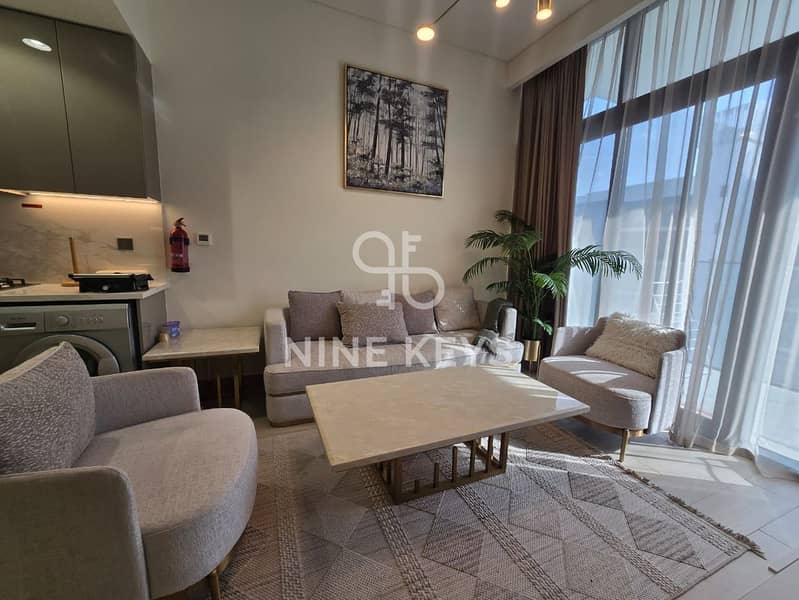 Ready to Move / Spacious Layout / Community View