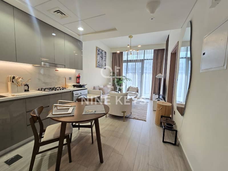 Ready to Move / Spacious Layout / Community View