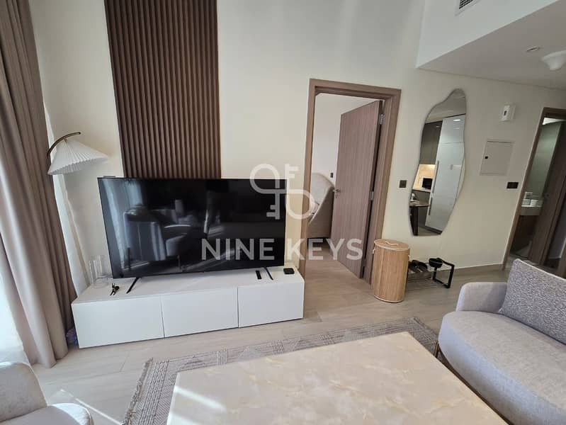 Ready to Move / Spacious Layout / Community View - Image 16