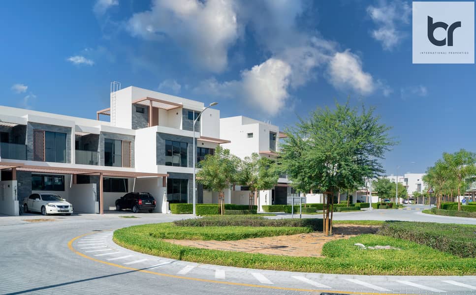 Brand New I Walking Distance to Trump Golf Club I Vacant