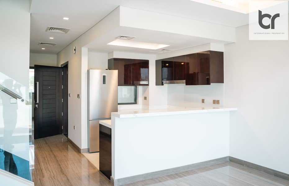 Brand New I Walking Distance to Trump Golf Club I Vacant