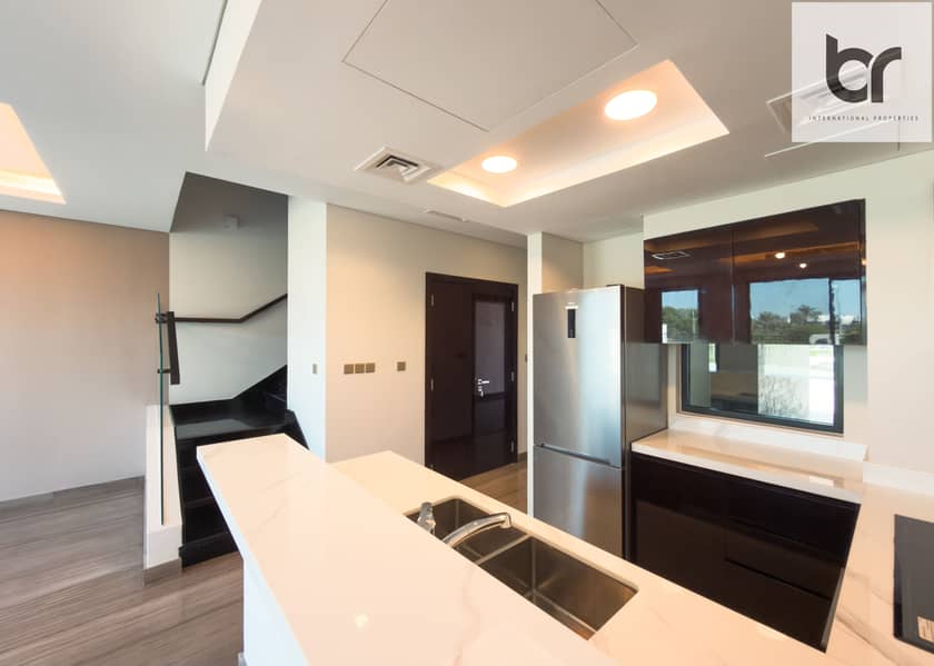 Brand New I Walking Distance to Trump Golf Club I Vacant - Image 6