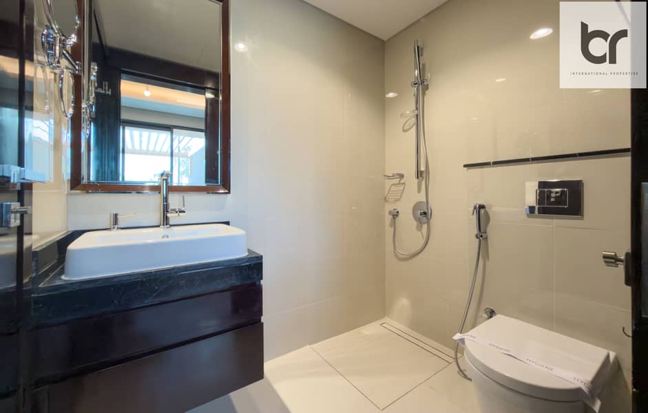 Brand New I Walking Distance to Trump Golf Club I Vacant - Image 27