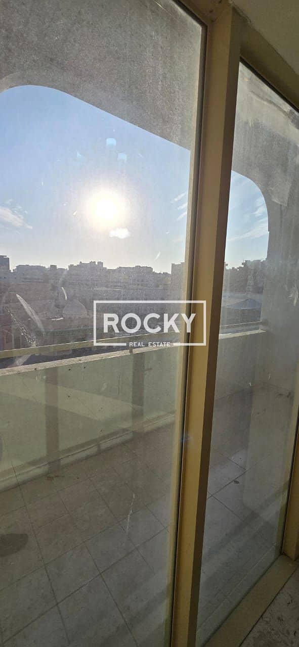 1 BR with Pool, Gym, Sauna in Bur Dubai - Image 14