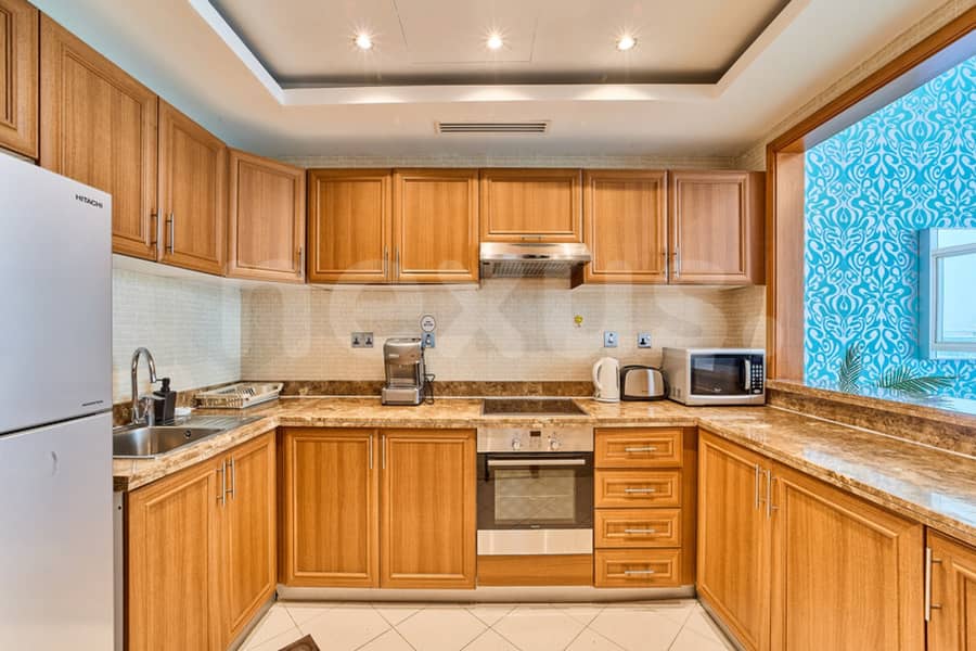 SEA AND PALM VIEW | VACANT | FULLY FURNISHED - Image 6