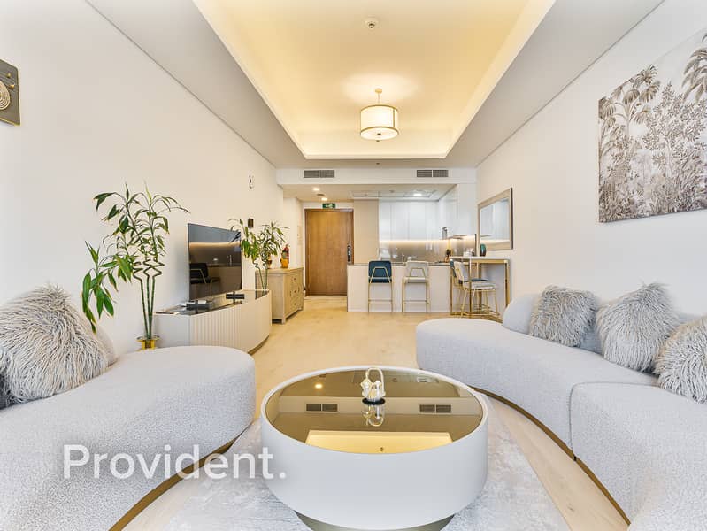 Luxury 1-Bedroom | Sea View | Fully Furnished