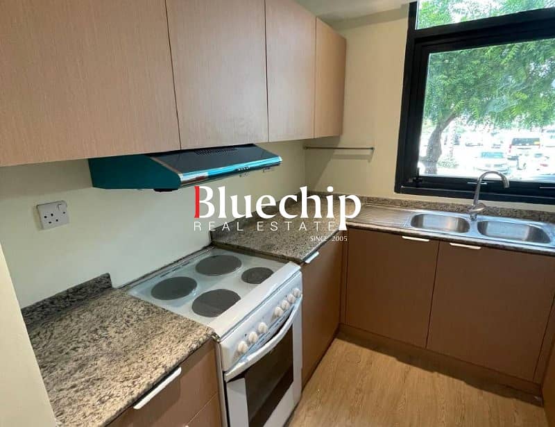 Spacious Living | Scenic Views | 2 Beds +STUDY - Image 9