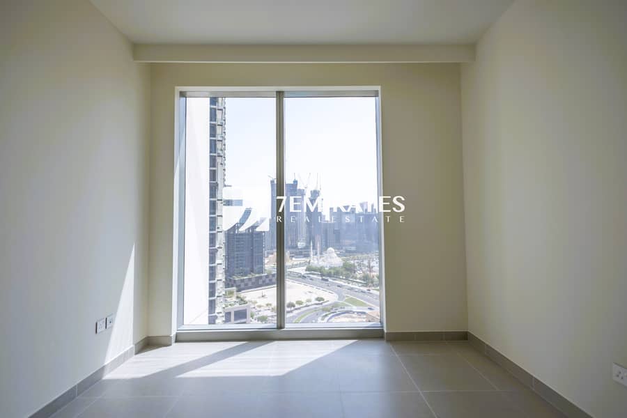 High Floor |Tenanted | Skyline and High-Rise Views - Image 11