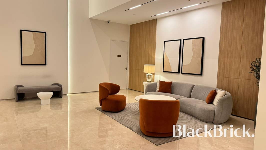 Burj View | High Floor | Furnished - Image 17