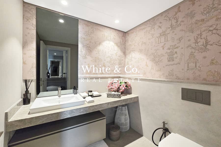 Full Burj Khalifa Skyline View | Upgraded - Image 10