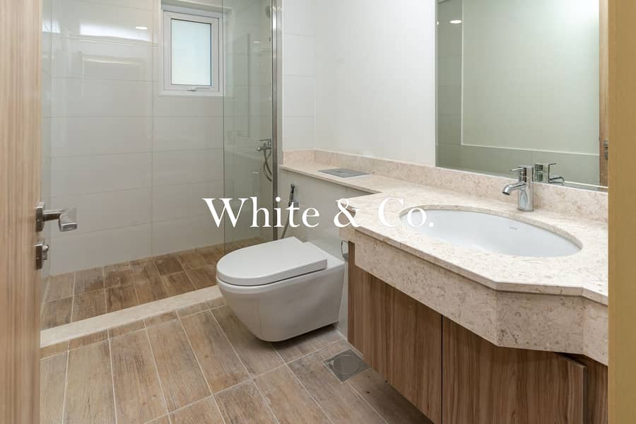 Family Home | Single Row | Close to Exit. - Image 6