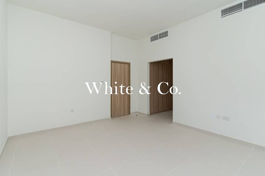 Family Home | Single Row | Close to Exit. - Image 10