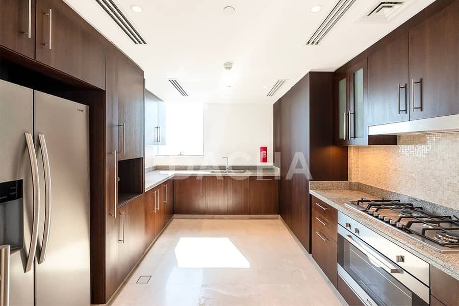 Penthouse | Burj Khalifa and Fountain Views - Image 10