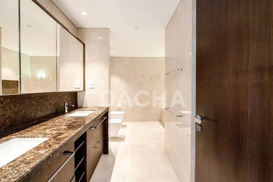 Penthouse | Burj Khalifa and Fountain Views - Image 15