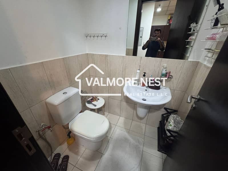 Exclusive residence in prime area I Affordable rent I Ready to move - Image 6