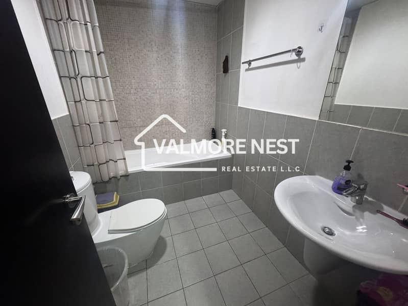 Exclusive residence in prime area I Affordable rent I Ready to move - Image 7