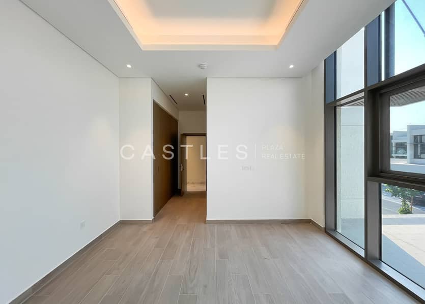 Brand New | Contemporary Style | Villa For Sale - Image 19