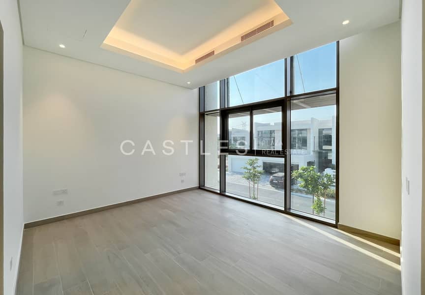 Brand New | Contemporary Style | Villa For Sale - Image 22