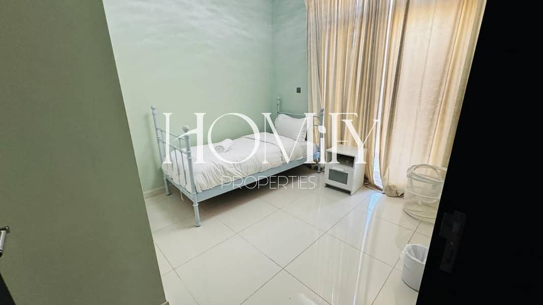 Upgraded | Extended | Ready to Move - Image 14