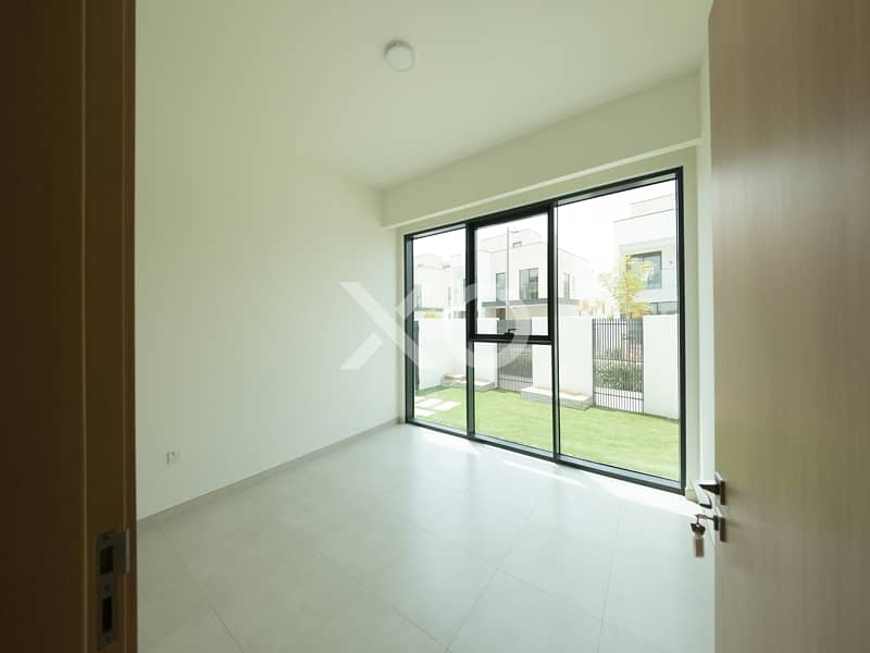 Price reduction | Brand new | Landscaped - Image 9