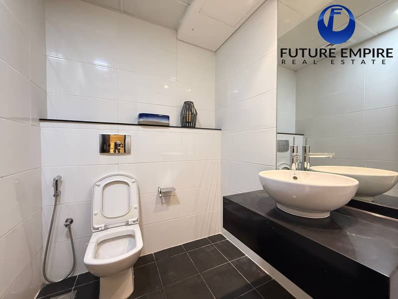 Modern and Spacious 2 Bedroom Apartment for Rent - Image 8