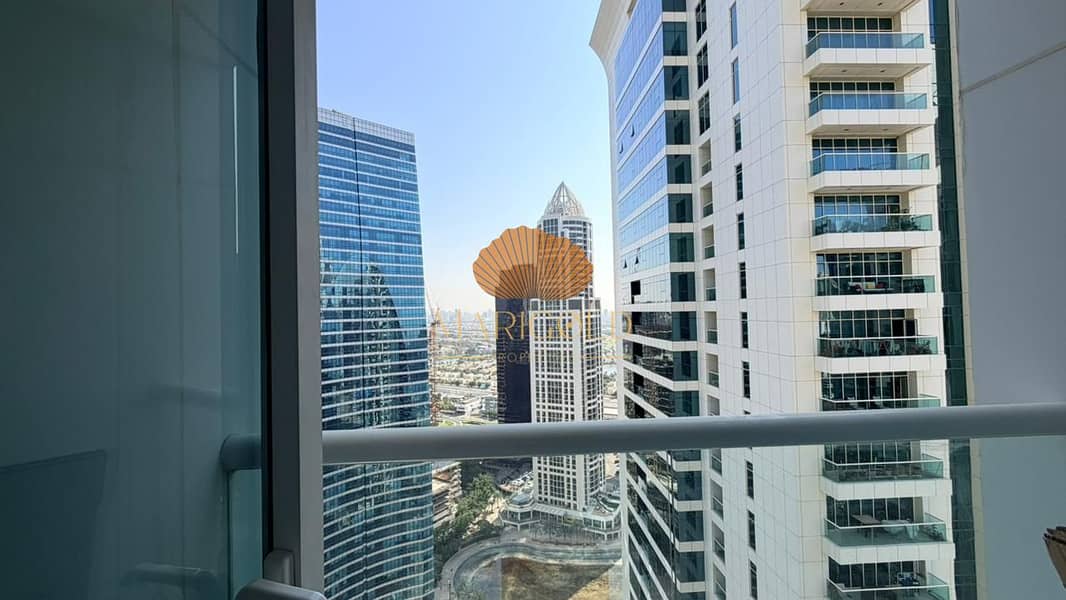 AVAILABLE NOW | HUGE 3BED +M | PREMIUM BUILDING - Image 6