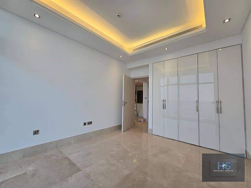 Upgraded | Full Sea View | Modern Living | Vacant - Image 7