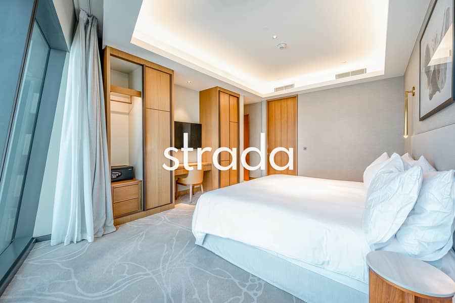 Fountain view | Best layout | Vacant - Image 13