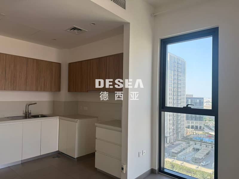 Genuine Resale l Vacant | Community View - Image 9