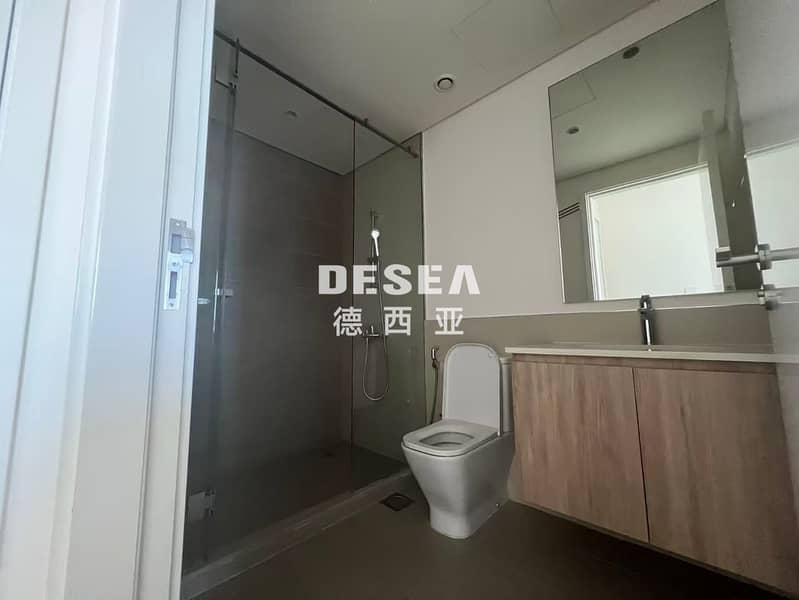 Genuine Resale l Vacant | Community View - Image 12