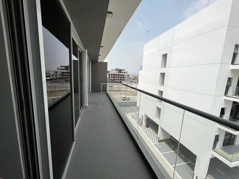 Comfy | Spacious | Well Maintained - Image 6