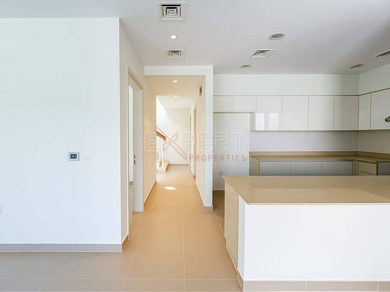 Spacious 4-Bed Villa | Ideal Family Home |Flexible Cheque Options