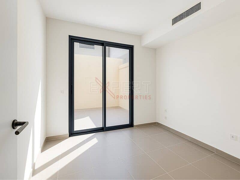 Spacious 4-Bed Villa | Ideal Family Home |Flexible Cheque Options - Image 14