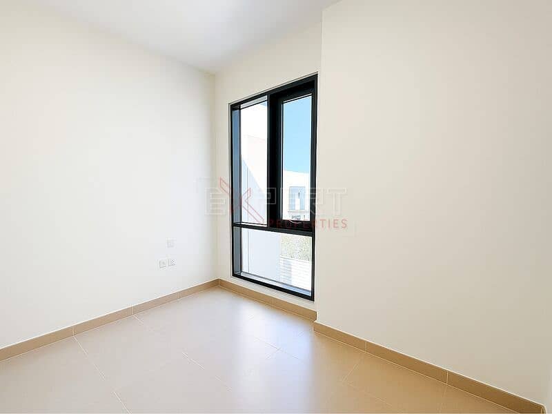 Spacious 4-Bed Villa | Ideal Family Home |Flexible Cheque Options - Image 15