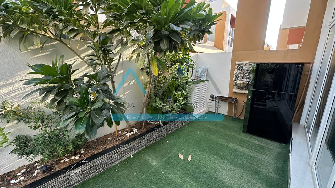 **Exquisite 3-Bedroom Luxury Villa , Terrace & Grand Garden** - Image 8