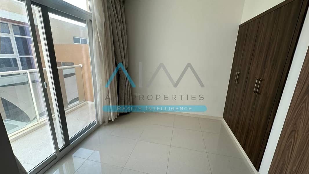 **Exquisite 3-Bedroom Luxury Villa , Terrace & Grand Garden** - Image 24