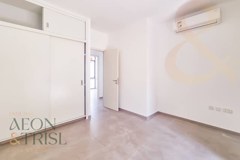 Single row | Full Corner | Opp Central park - Image 8