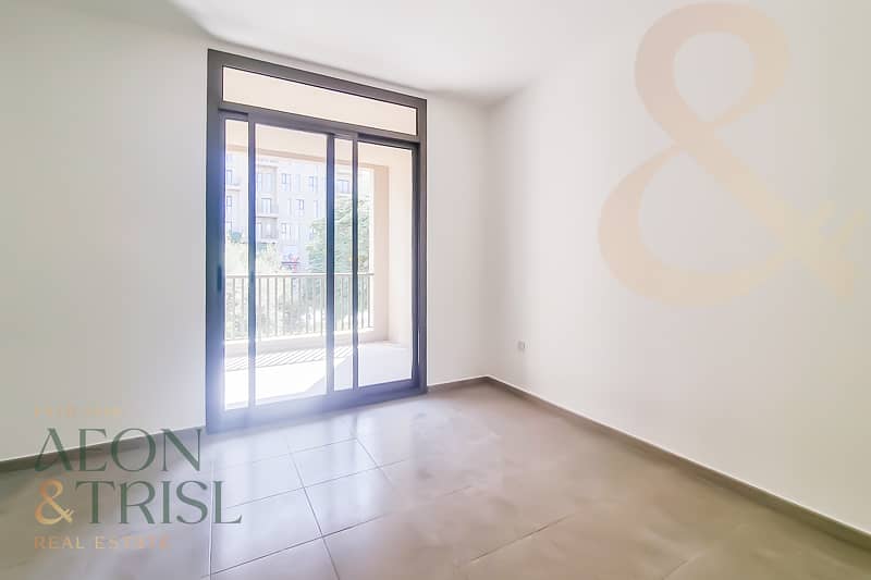 Single row | Full Corner | Opp Central park - Image 9