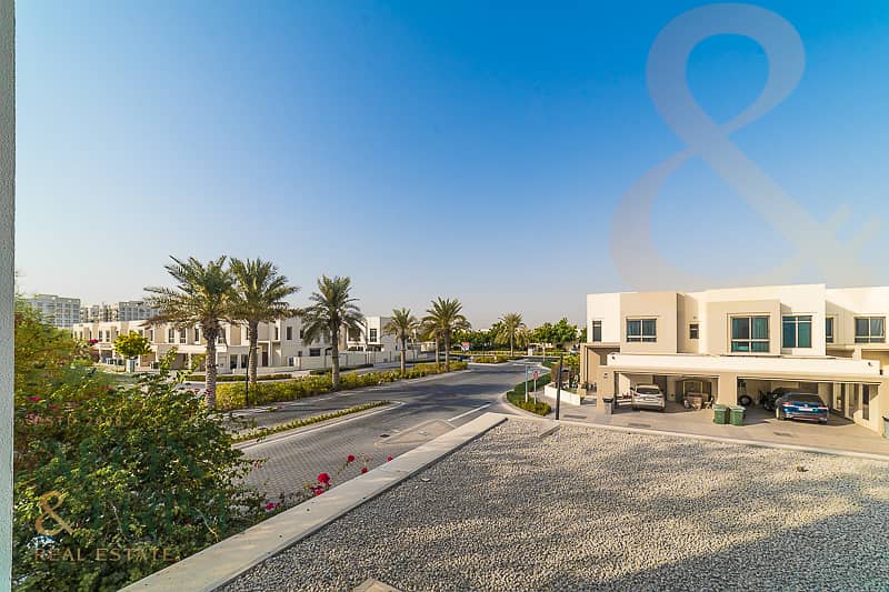 Single row | Full Corner | Opp Central park - Image 18