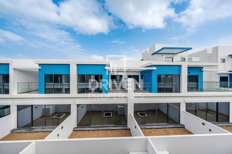 Vacant | Inner Community View | Brand New