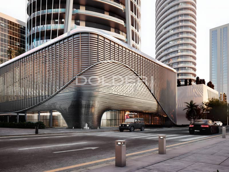 Mercedes-Benz Places I Iconic Building I Best Location