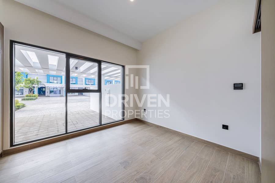 Vacant | Inner Community View | Brand New