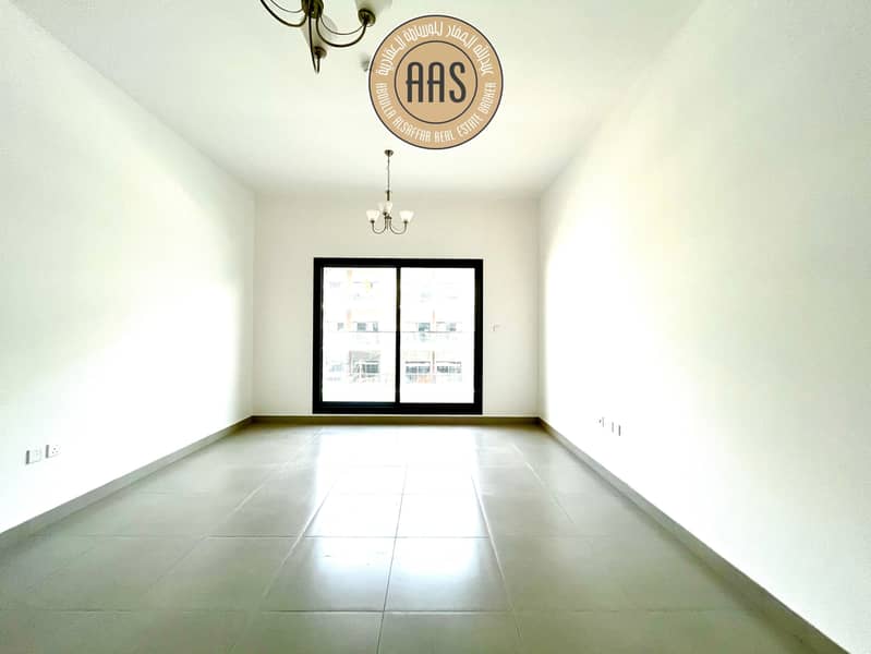 Luxury And Spacious 1bhk Flat Available For Family with All Amenities prime Location