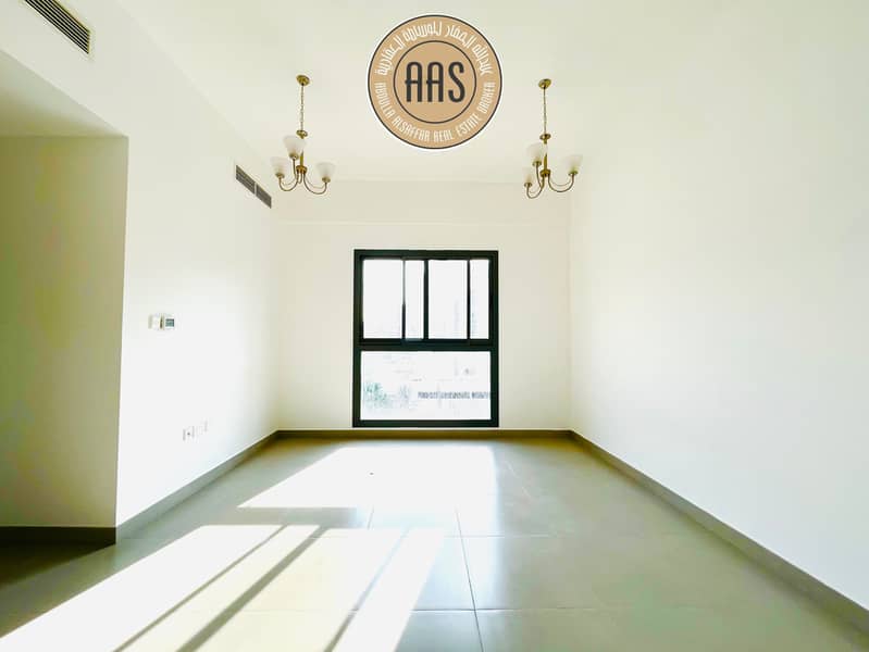 Luxury And Spacious 1bhk Flat Available For Family with All Amenities prime Location